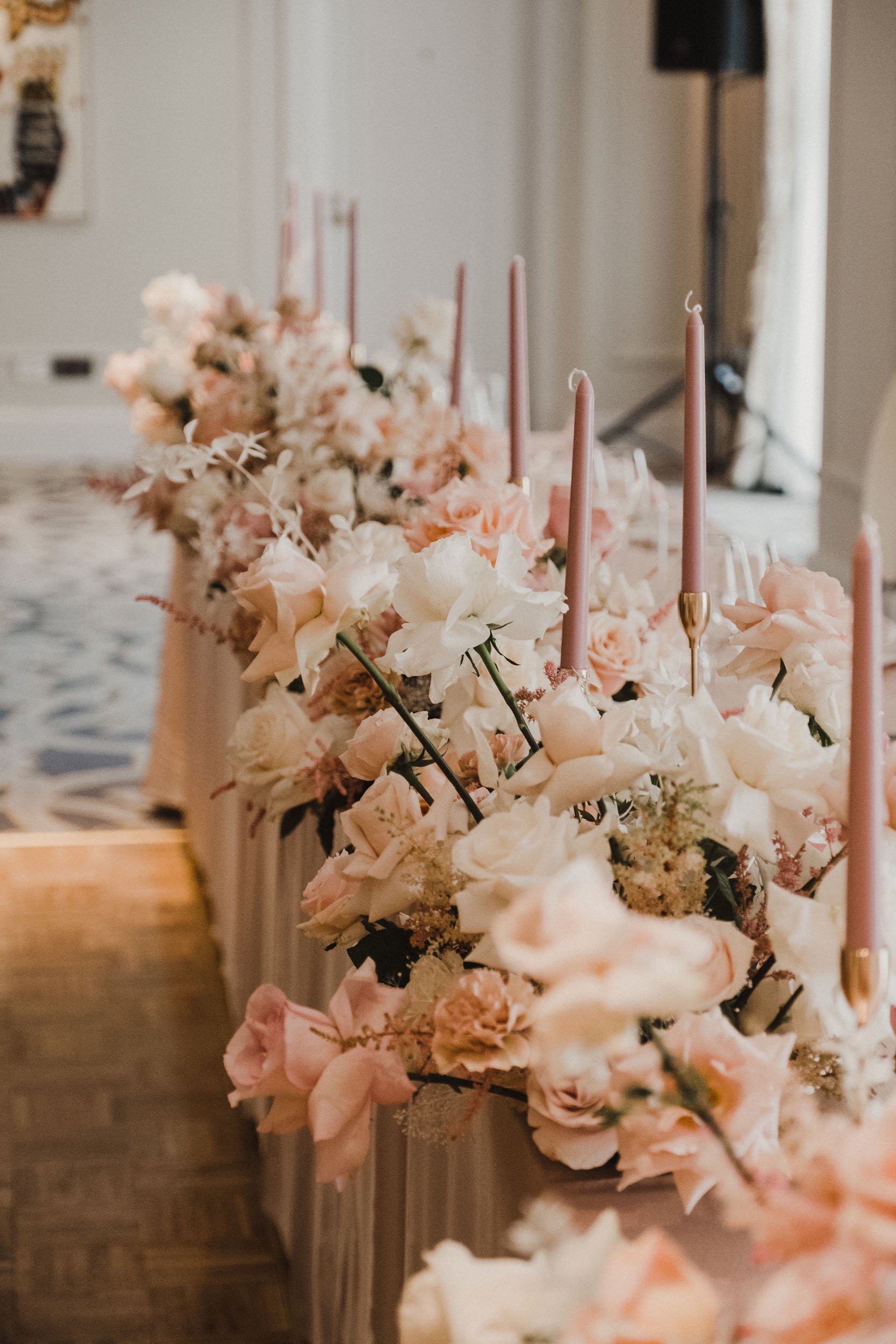 Darren & Wen - Wedding table flowers