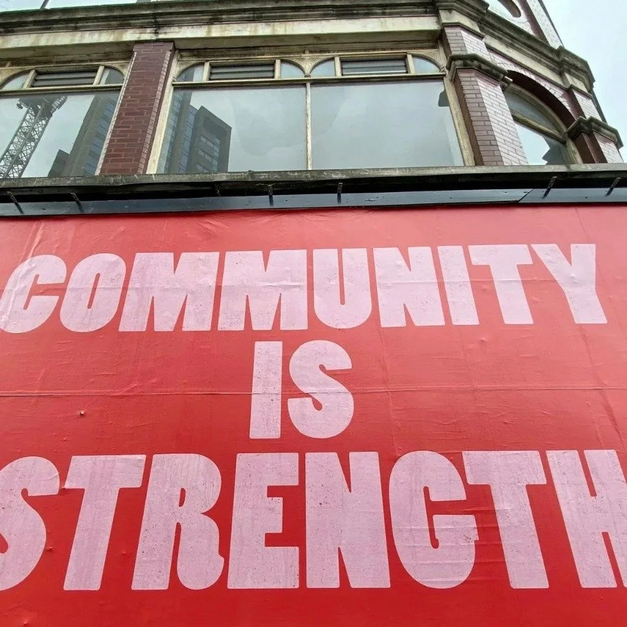 Community isn&rsquo;t followers.
It&rsquo;s belonging.

Real brand community looks like:
&bull; shared identity
&bull; repeated participation
&bull; people interacting with each other, not just you

Dr Pepper turned a viral jingle into a national mom