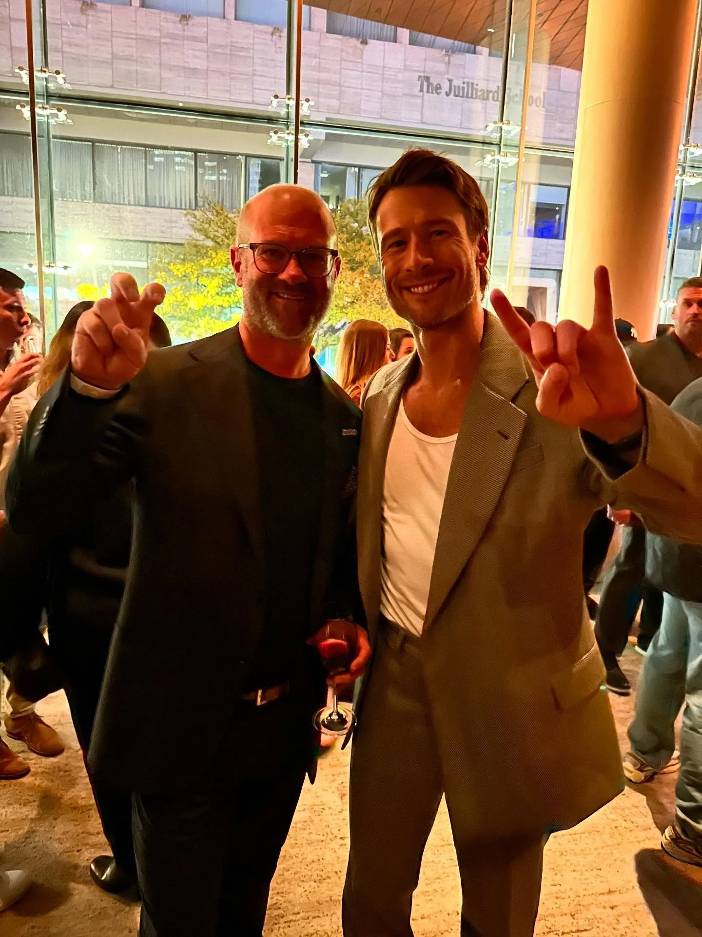 The Running Man meets the Frog Man!! Our fearless CEO Brandon chatted with #RunningMan star Glen Powell at the NYC premiere! 

#GlenPowell #therunningman #tcu #longhorns