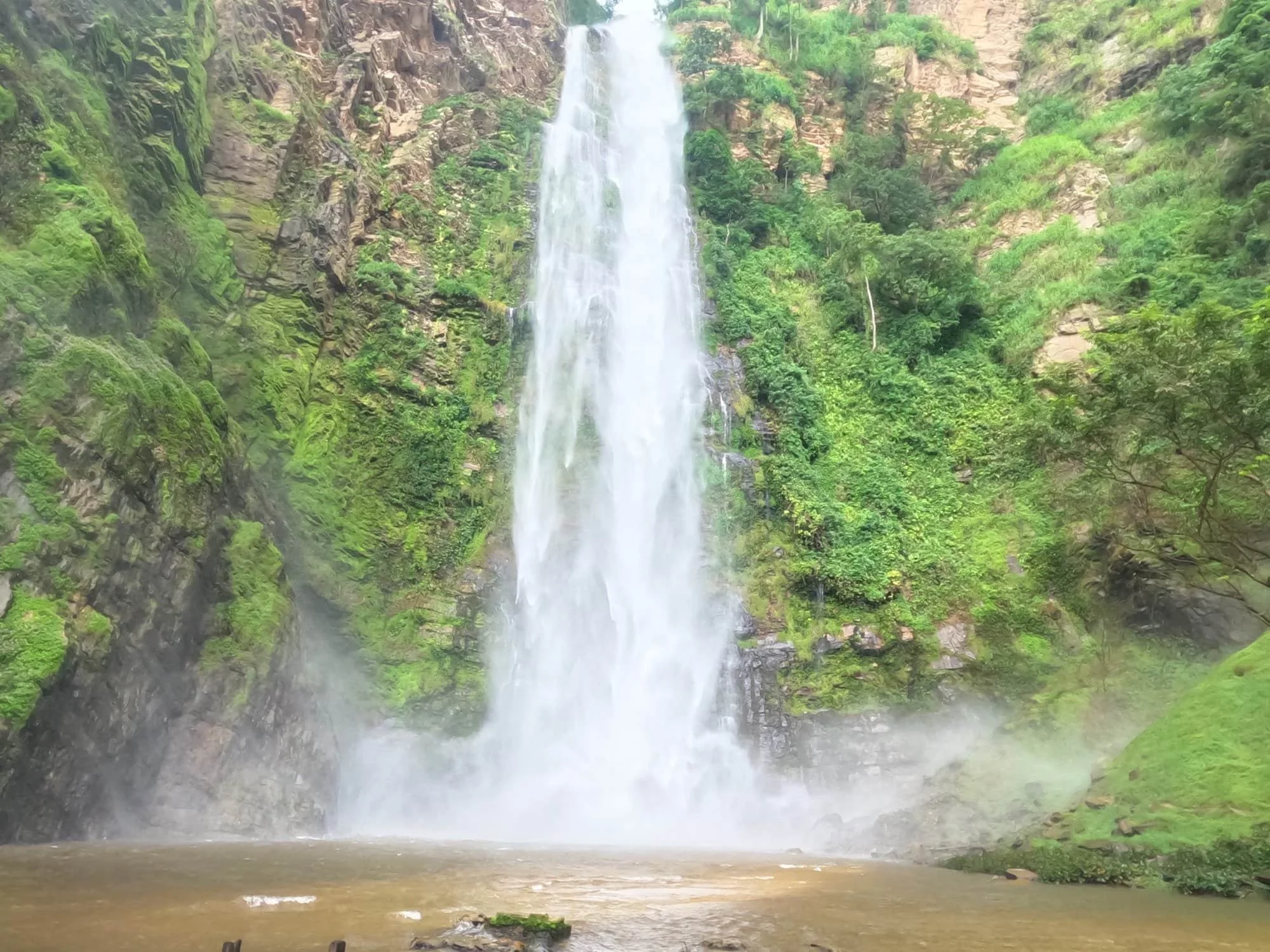 Asenema Waterfall