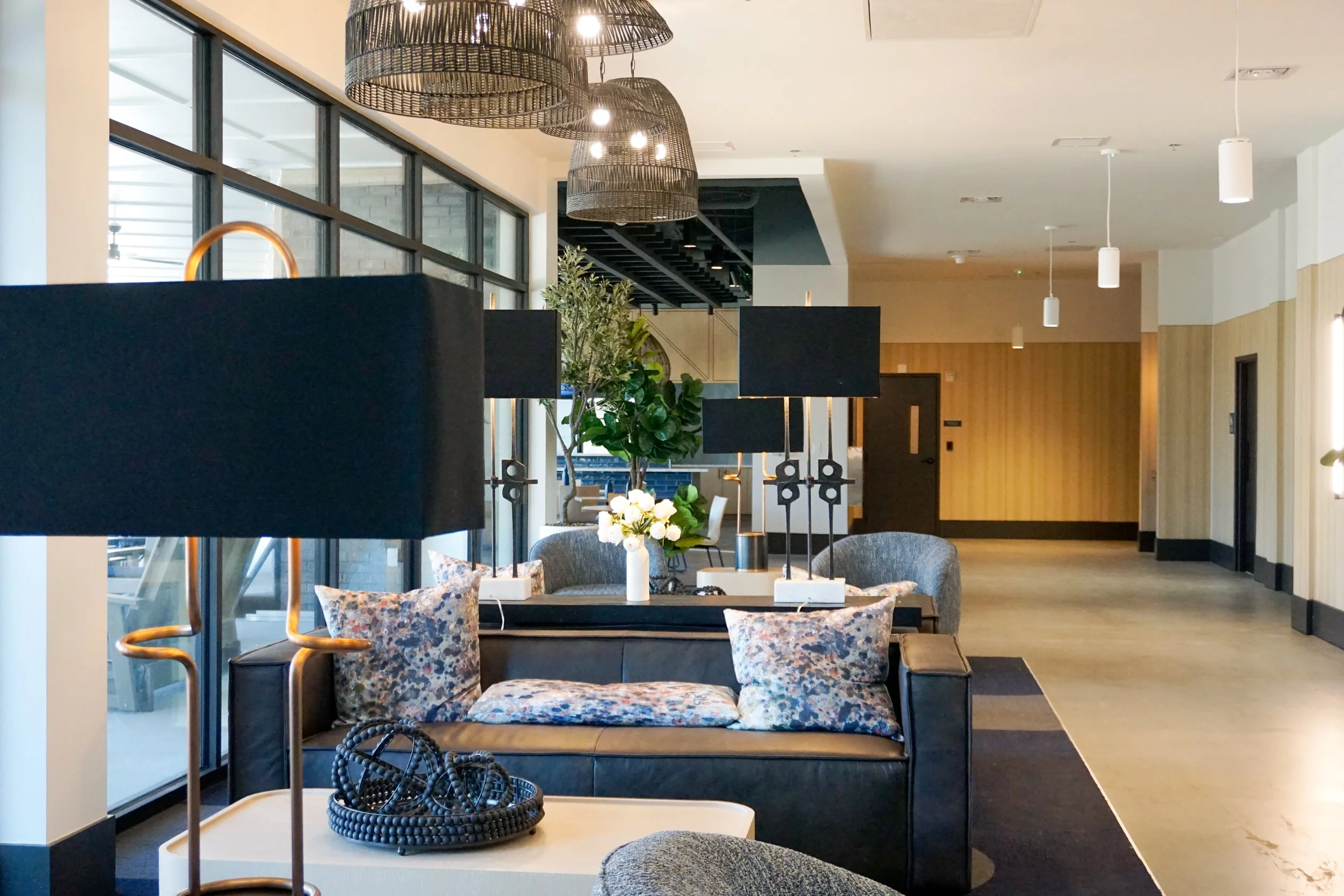  Image Description Here 