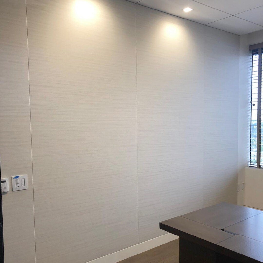 Another completed project by our talented installers! @jdm_contractors @iaarchitects 

#fabricwrappedpanels #fabricpanels #acousticpanels #acousticfabric #fwp #awp #tenantimprovement