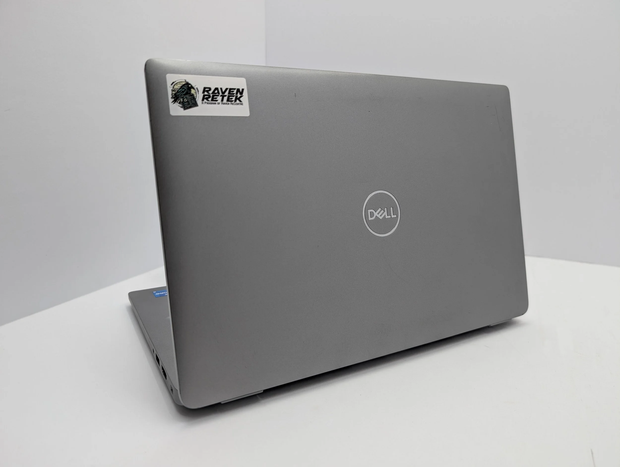 40DellLatitude 5440 back.jpg