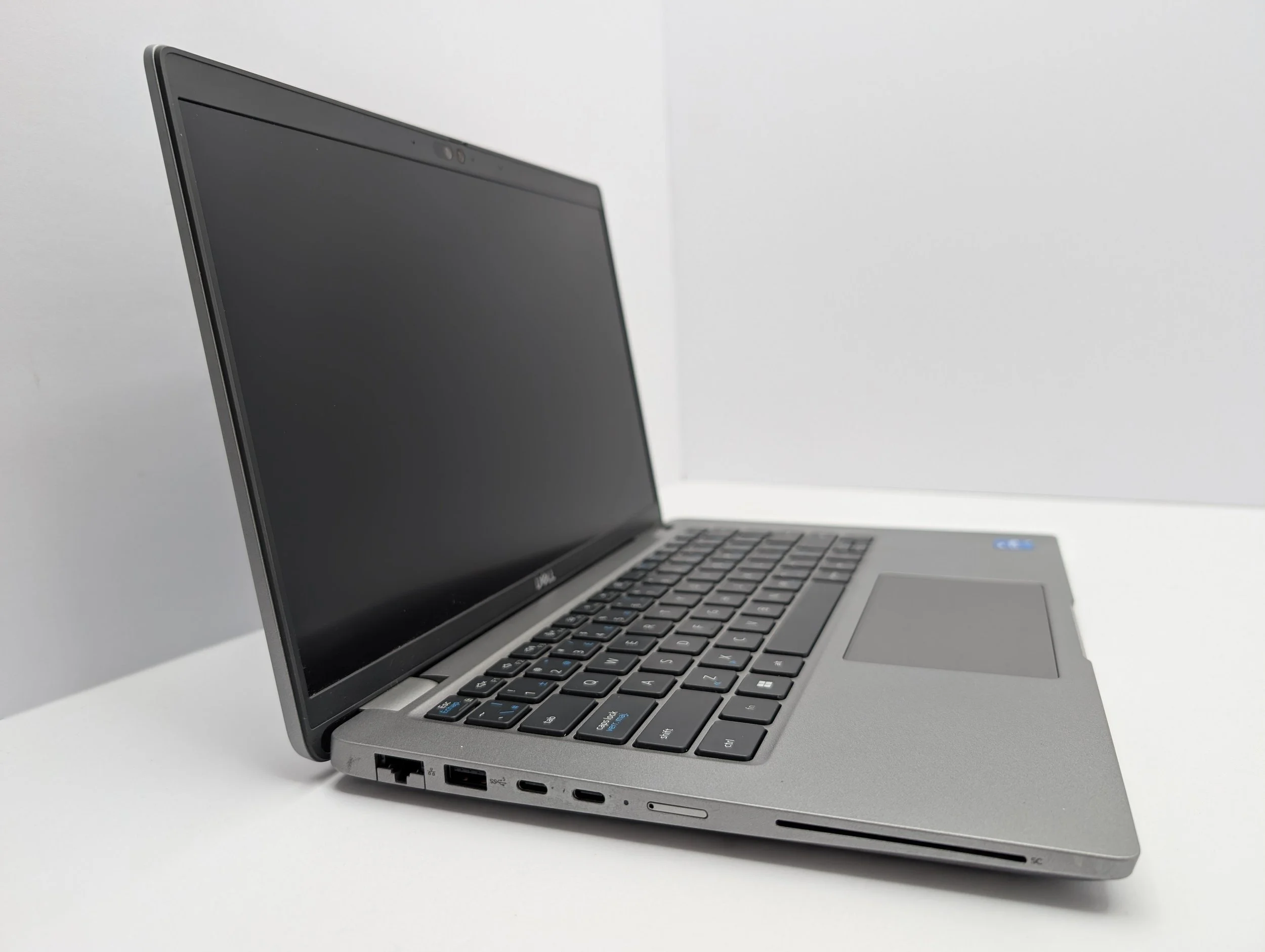 39DellLatitude 5440 left.jpg
