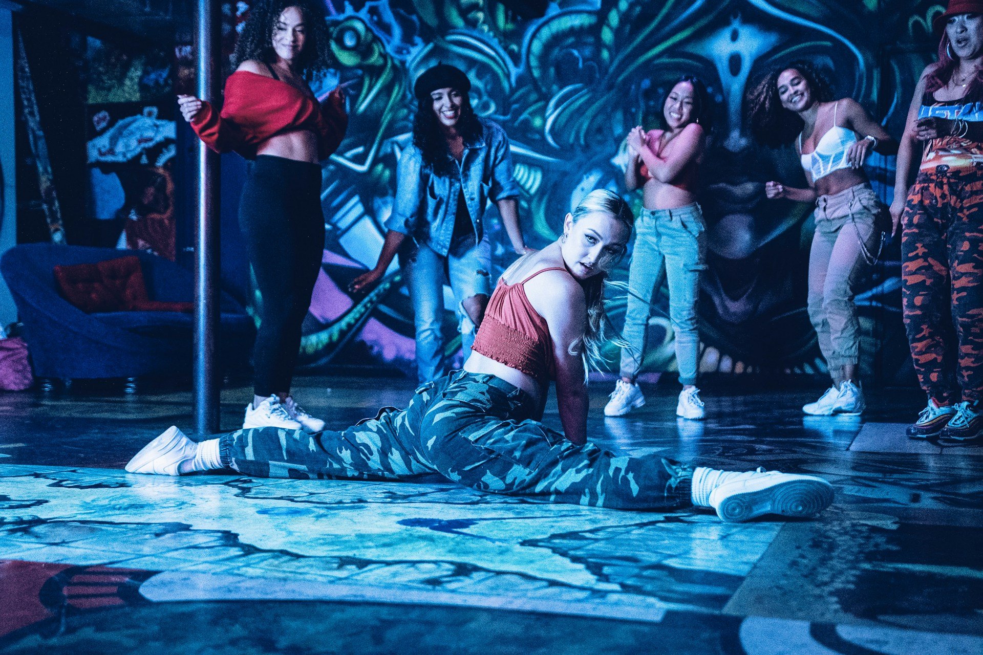 Flyers for Dance Studios: Boost Class Sign-Ups and Build Local Buzz With Print That Moves
