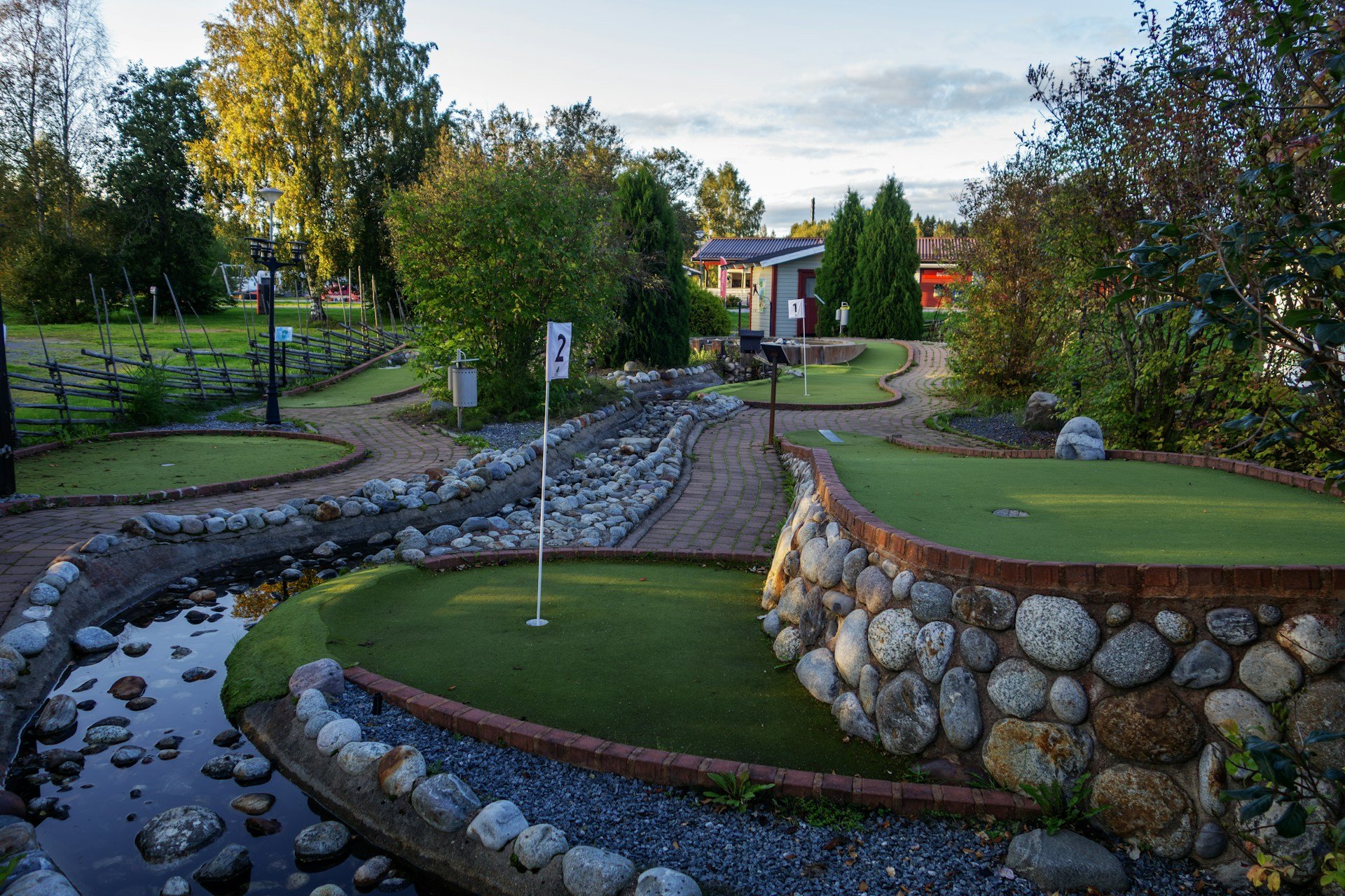 Flyers for Mini Golf Centers: Score Big With Print Marketing That Gets People Through the Gates