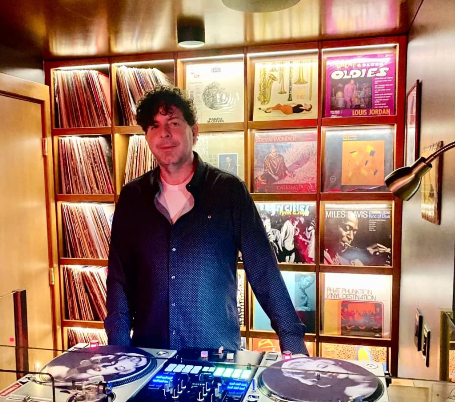 SWANKY JAZZY GROOVY with DJ NICK NICE