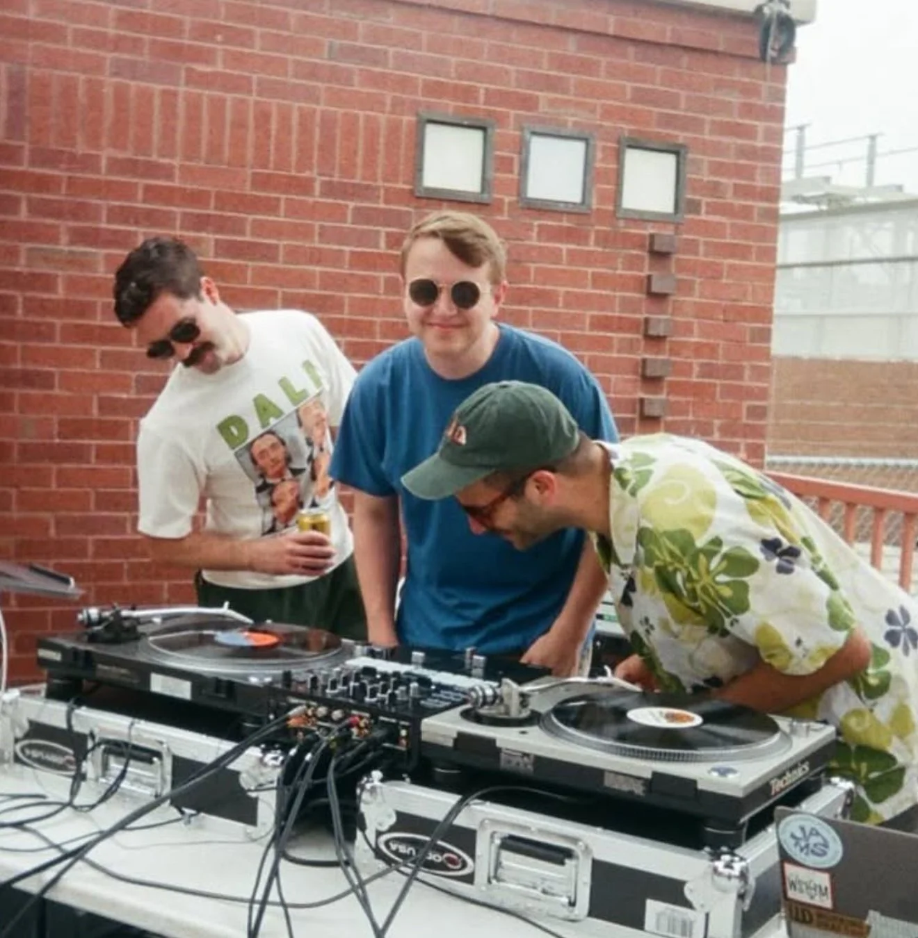 SO FULL SATURDAY with DJs FUZZY DUCK, DH &amp; AZZA