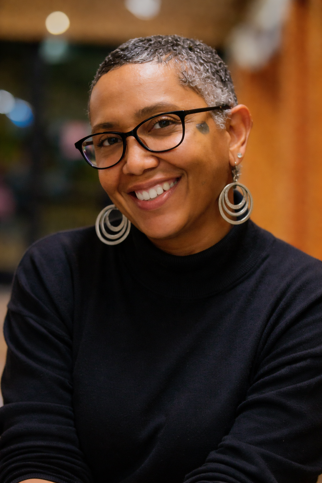 headshot of Shannon Simone Hayes