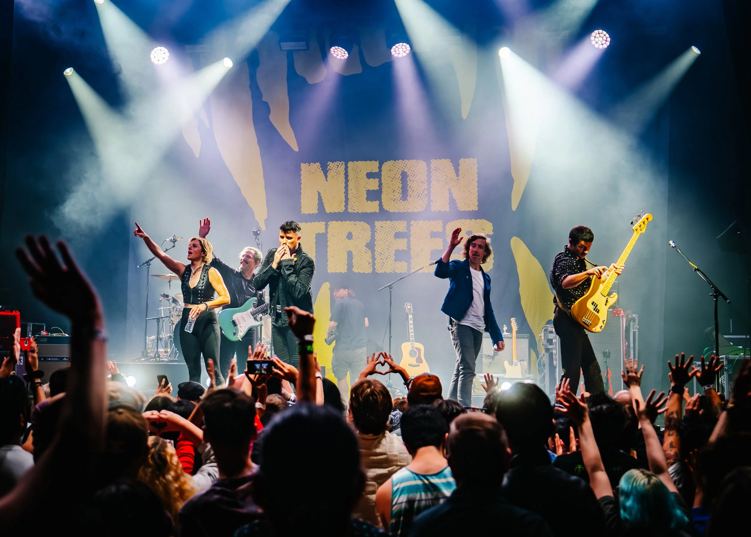 @mediabytb_NeonTrees-02.jpg