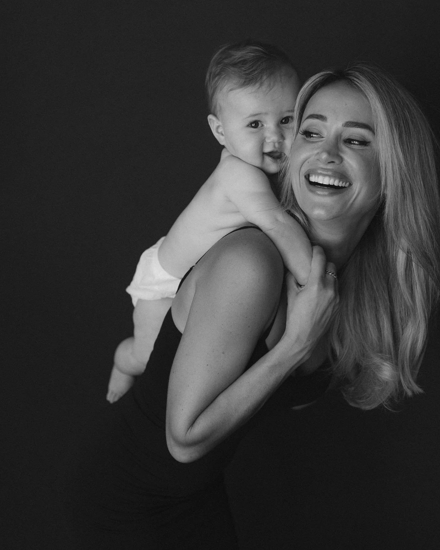 Anna &amp; Stella &bull; Motherhood Session