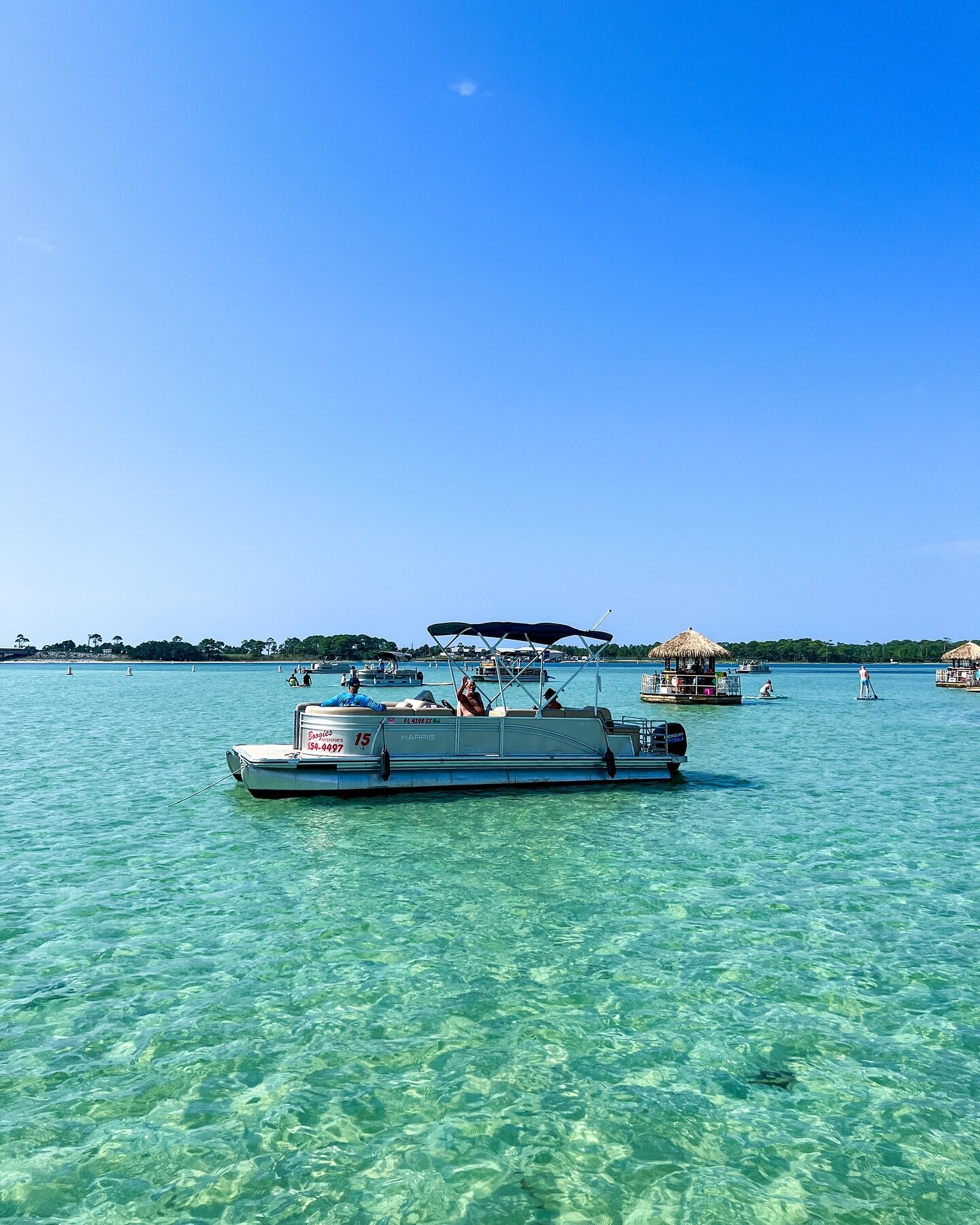 👋🏻🦀🏝️ Greetings from @crab_island, where the sun is shining and the vibes are bright! Hop aboard our pontoon boats and let the good times roll. It&rsquo;s the perfect day for fun in the sun! Don&rsquo;t miss out &mdash; call (850) 654-4497 to boo