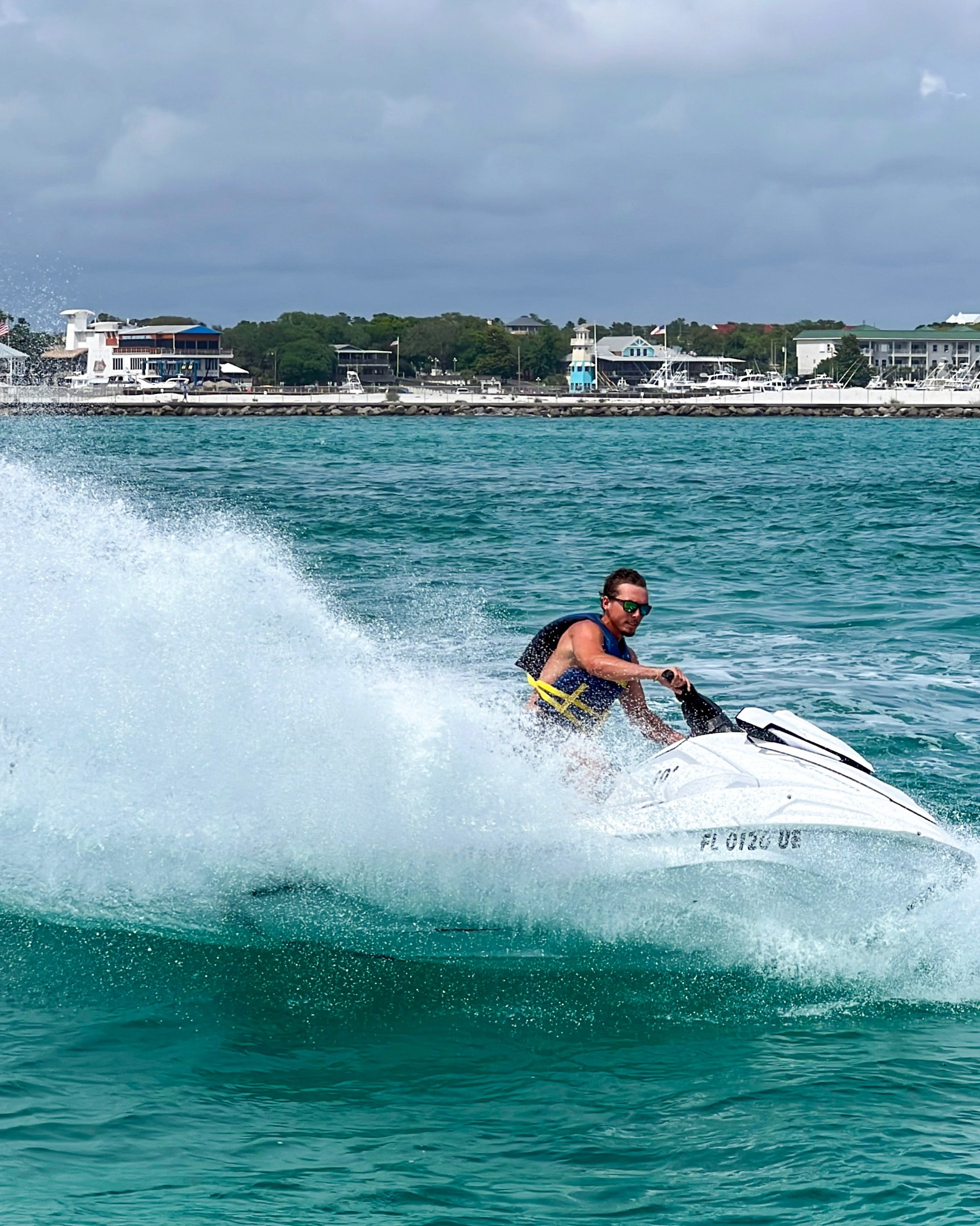 💦💦💦 Consider this your permission to make a splash.

🔊🎶🎵 Especially when you&rsquo;re doing it aboard a Deluxe Jet Ski with more speed, built-in Bluetooth, and your personal soundtrack coming along for the ride.

😎🤙🏻🌊 The splash dries &mdas