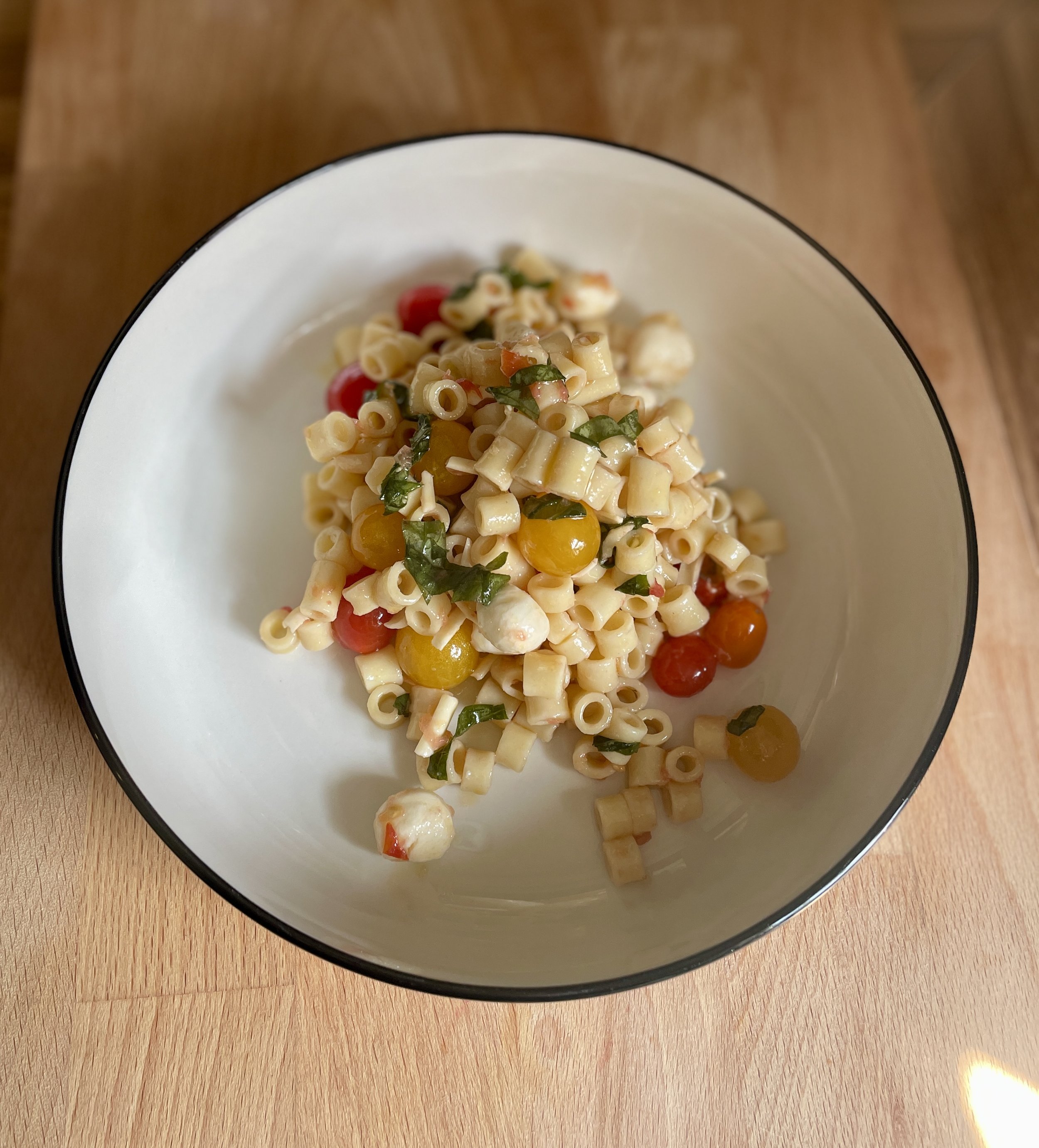 Tomato Basil Pasta Salad (VG)