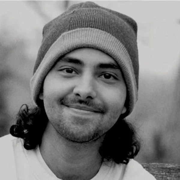 Jasen Aziz is a Compositor and 3D artist from New Jersey. He graduated from Drexel University majoring in Animation & Visual Effects. He now works on feature film, episodic, and commercial projects.
