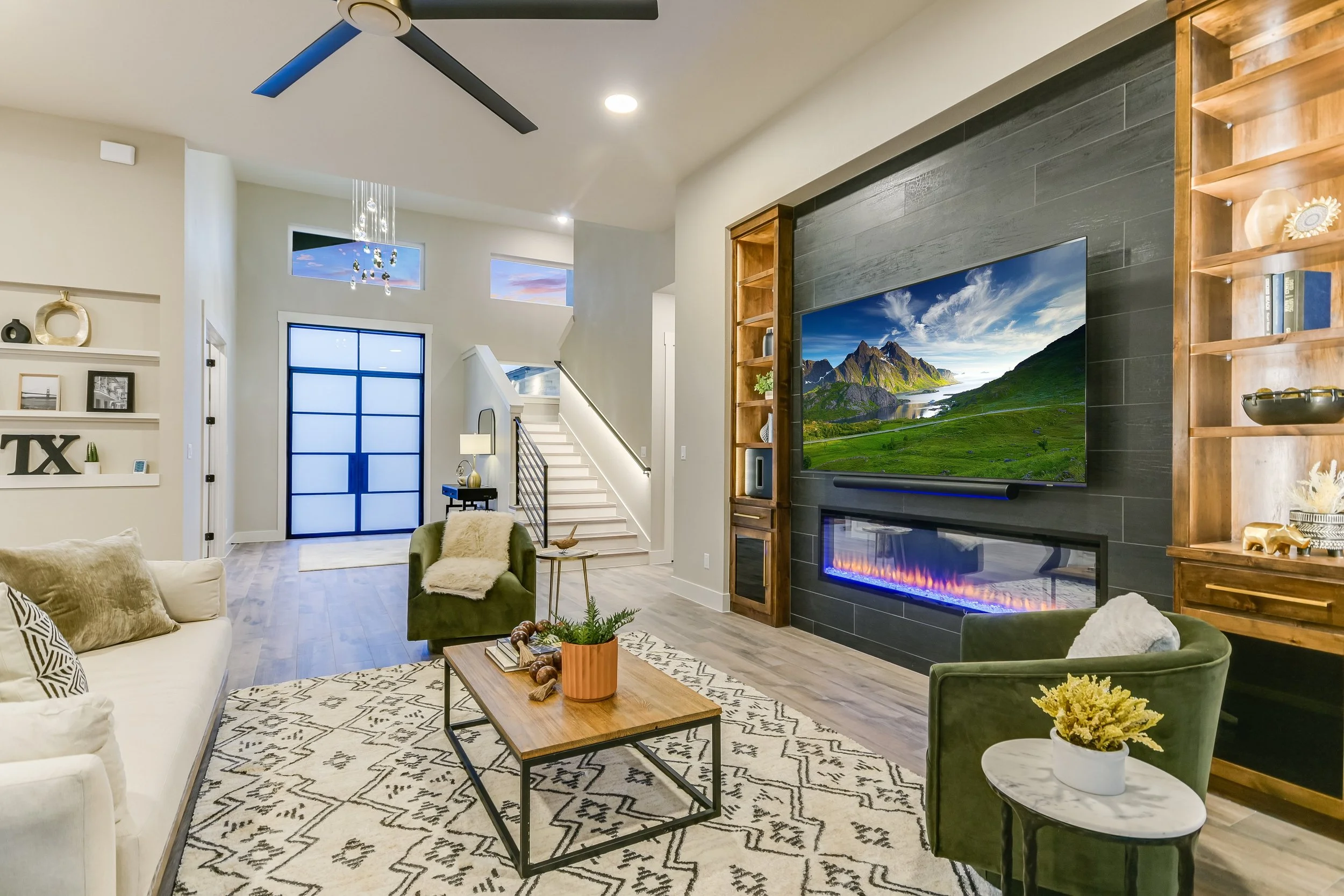 042_Living Entry.jpg