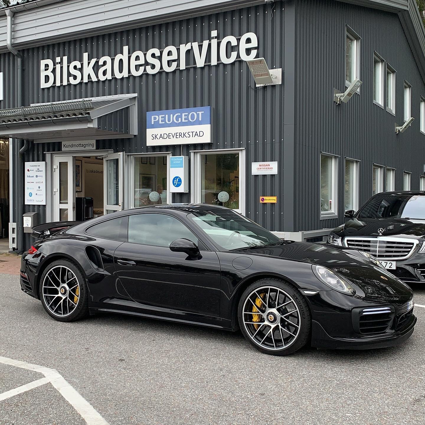 Sista bilen ut idag 👑 #porsche #porsche911 #991turbos