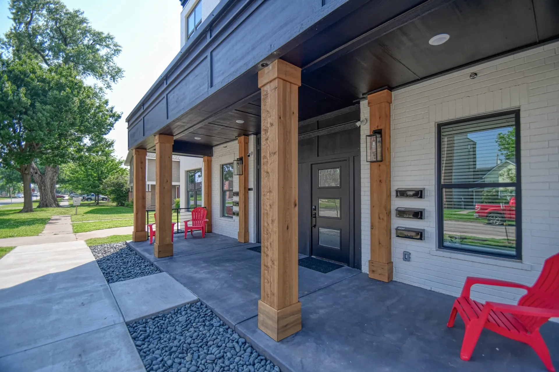 The Ivy apartment building in Norman, OK.
