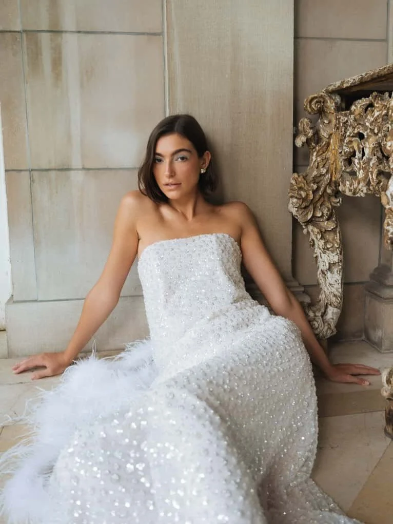 Holiday Reminders 🎄

With the holidays just around the corner, we're reminding our brides-to-be to mark their calendars. 

🗓️Our store will be closed December 24th-26th and December 31st-January 2nd. Shipping offices will be closed December 24-Janu