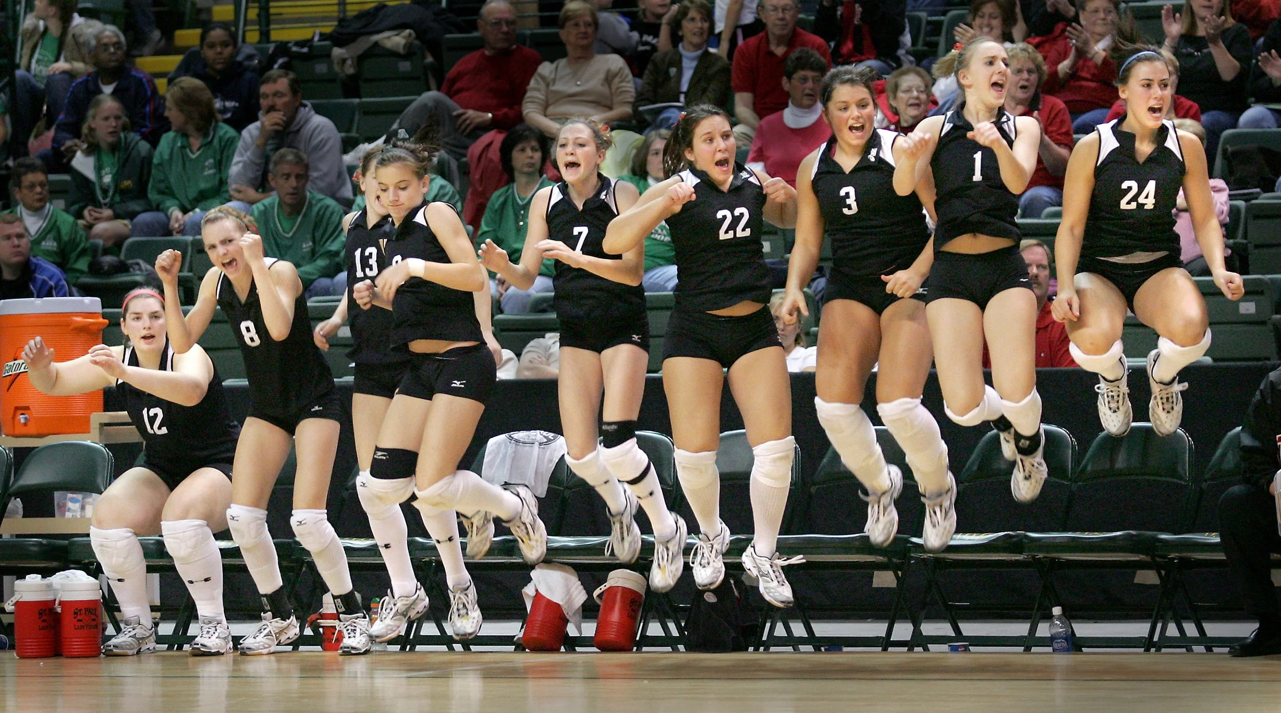 BOOK PICTURE VB2.jpg