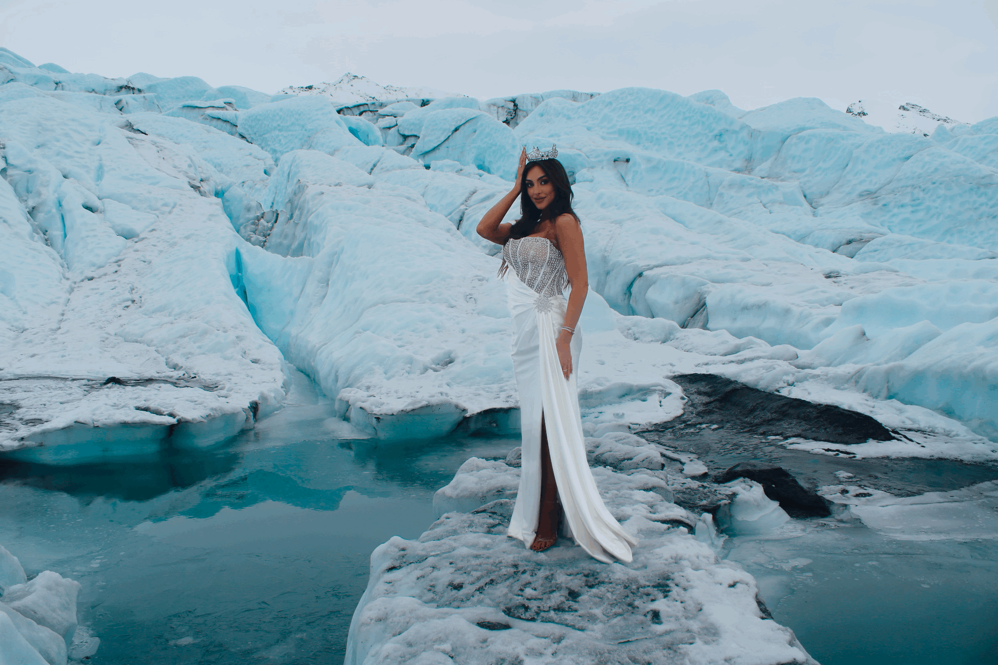 ELEGANCE. EXCELLENCE. ALASKA.