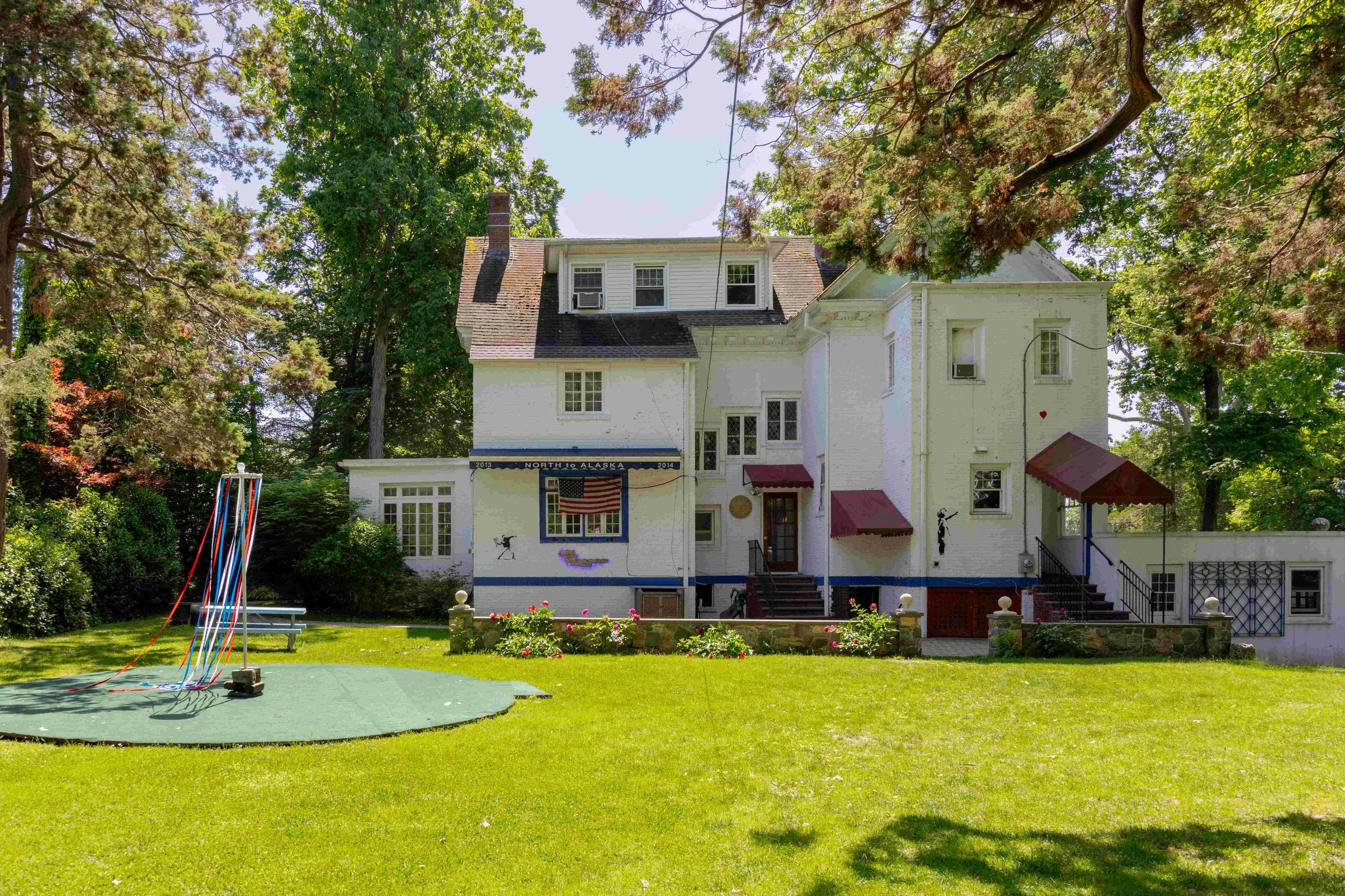 White House, this building is the home of Thornton Donovan's Music and technology programs. 