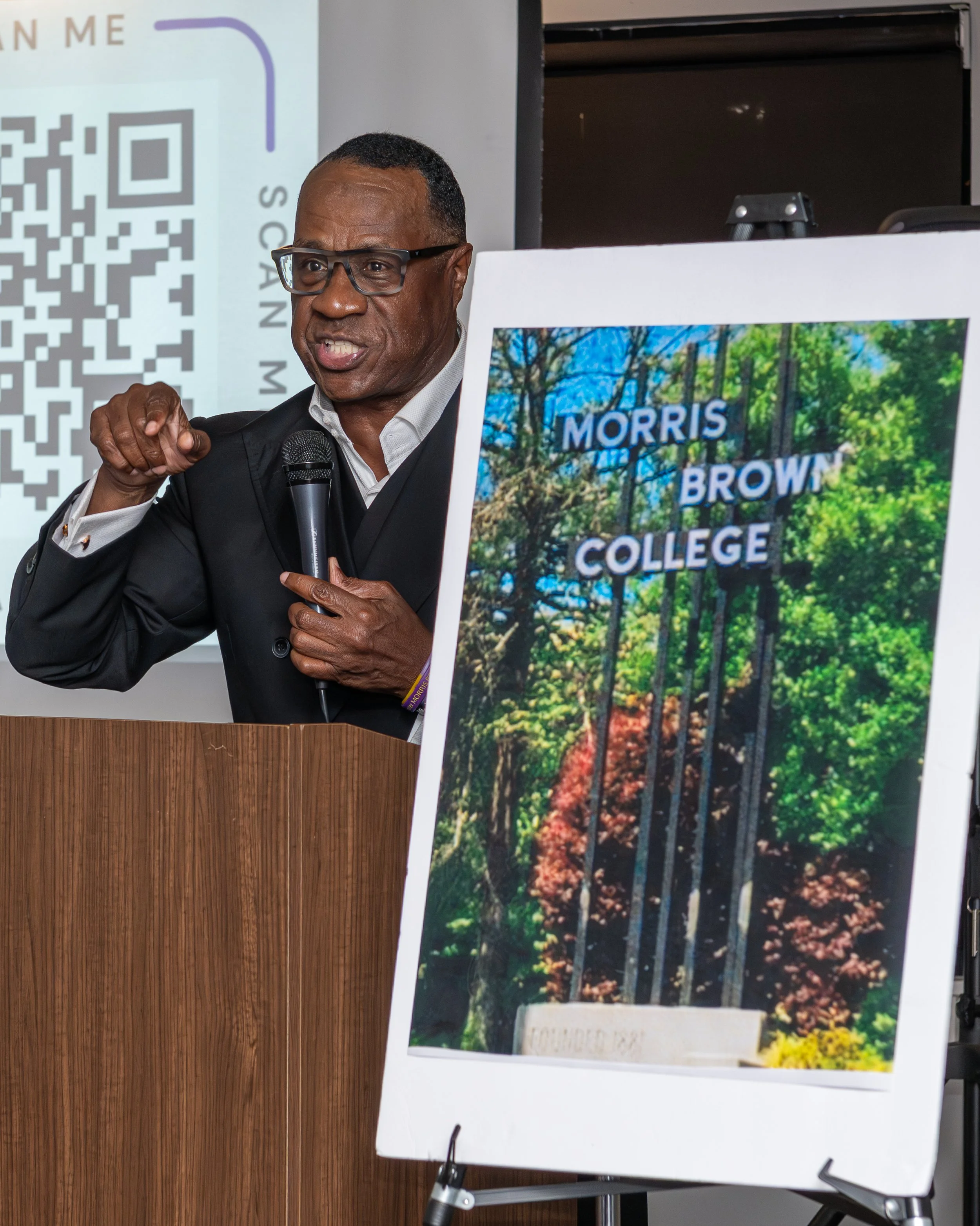 Knox Bell Media© MBC Class of 82 Dinner-043.jpg