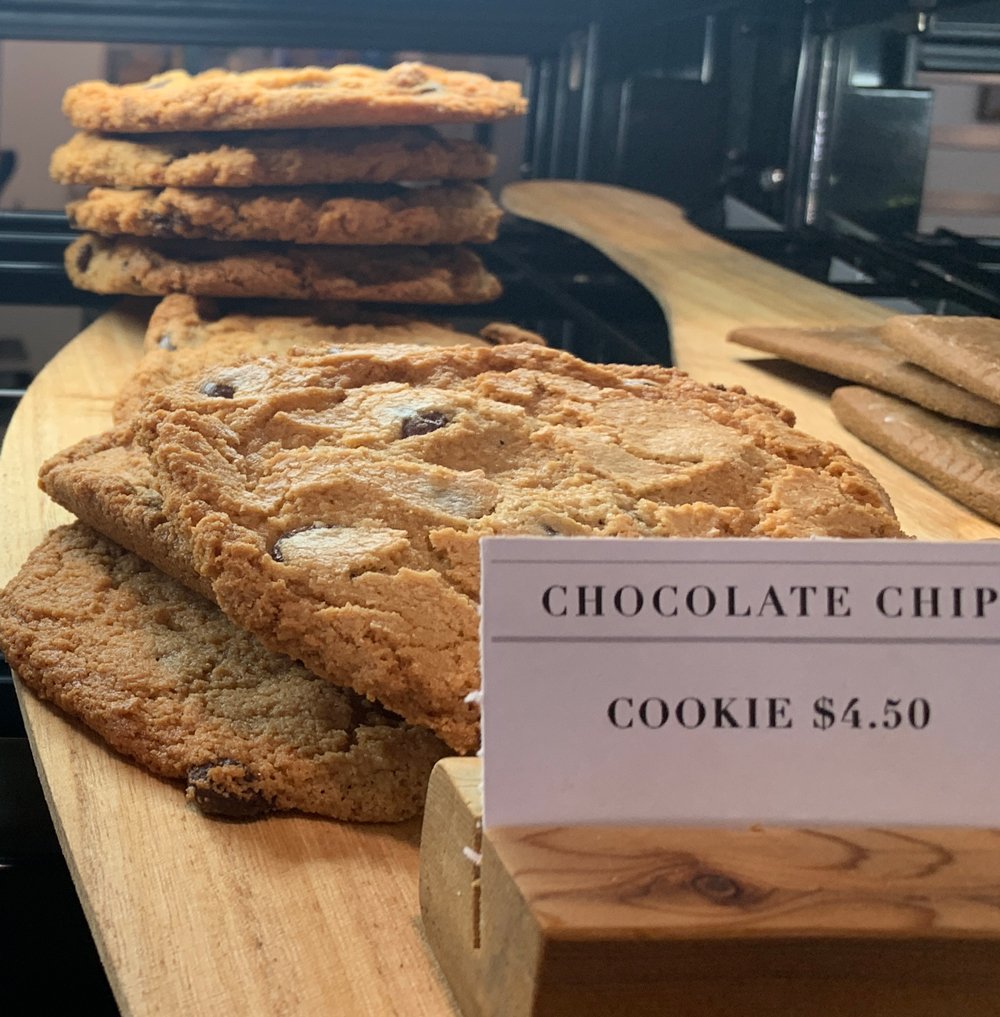 Choc-Chip-Cookies-close-MthoodBakingco.jpg