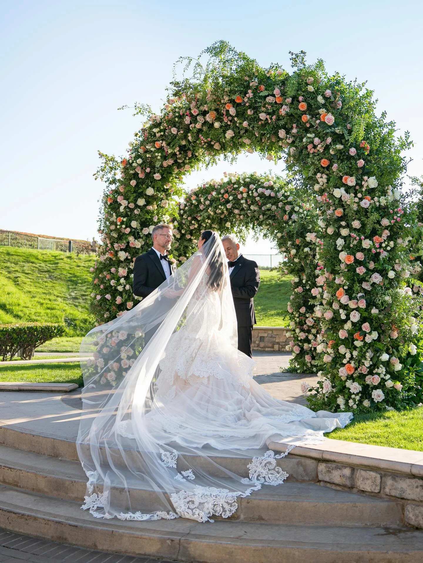 A ceremony of timeless elegance at The Ritz-Carlton Half Moon Bay. We transformed the coastal bluff into a romantic French garden escape&mdash;A perfect blend of European charm and coastal California beauty. 

venue: @ritzcarltonhmb 

Planning &amp; 