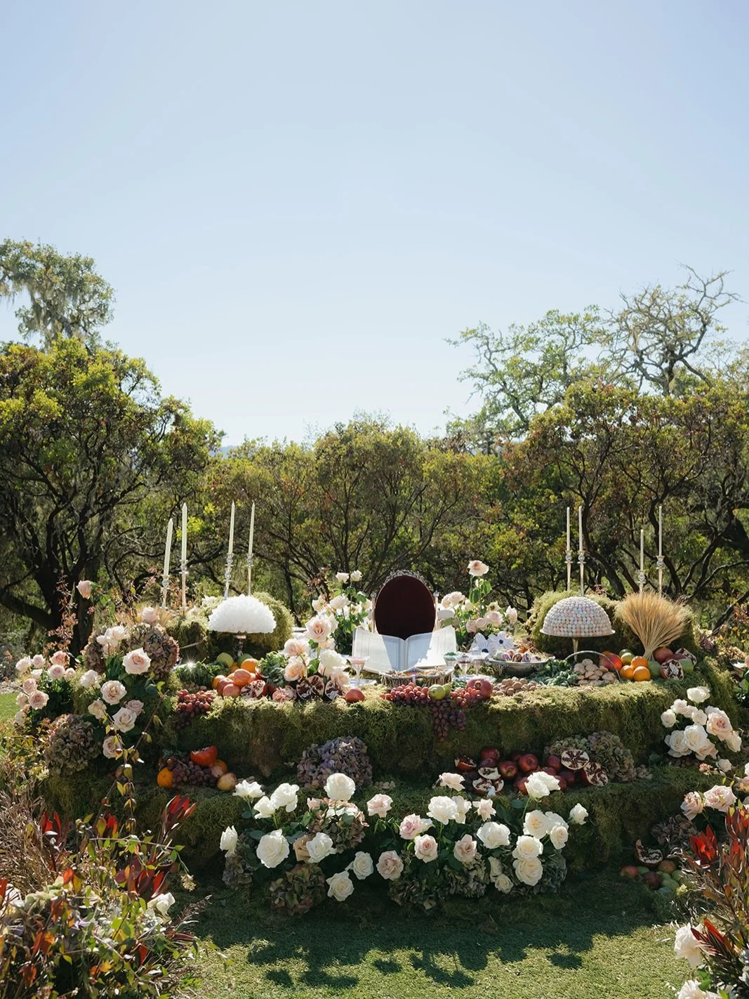 A Persian ceremony, rooted in tradition and designed to feel completely at home in Wine Country. 🤍

Planning + Design: @burkevents 
Floral + Design: @flowersbyedgar 
Rental + Production: @casario_designs 
Photo: @letyaltamphotography 
Video: @nilouf