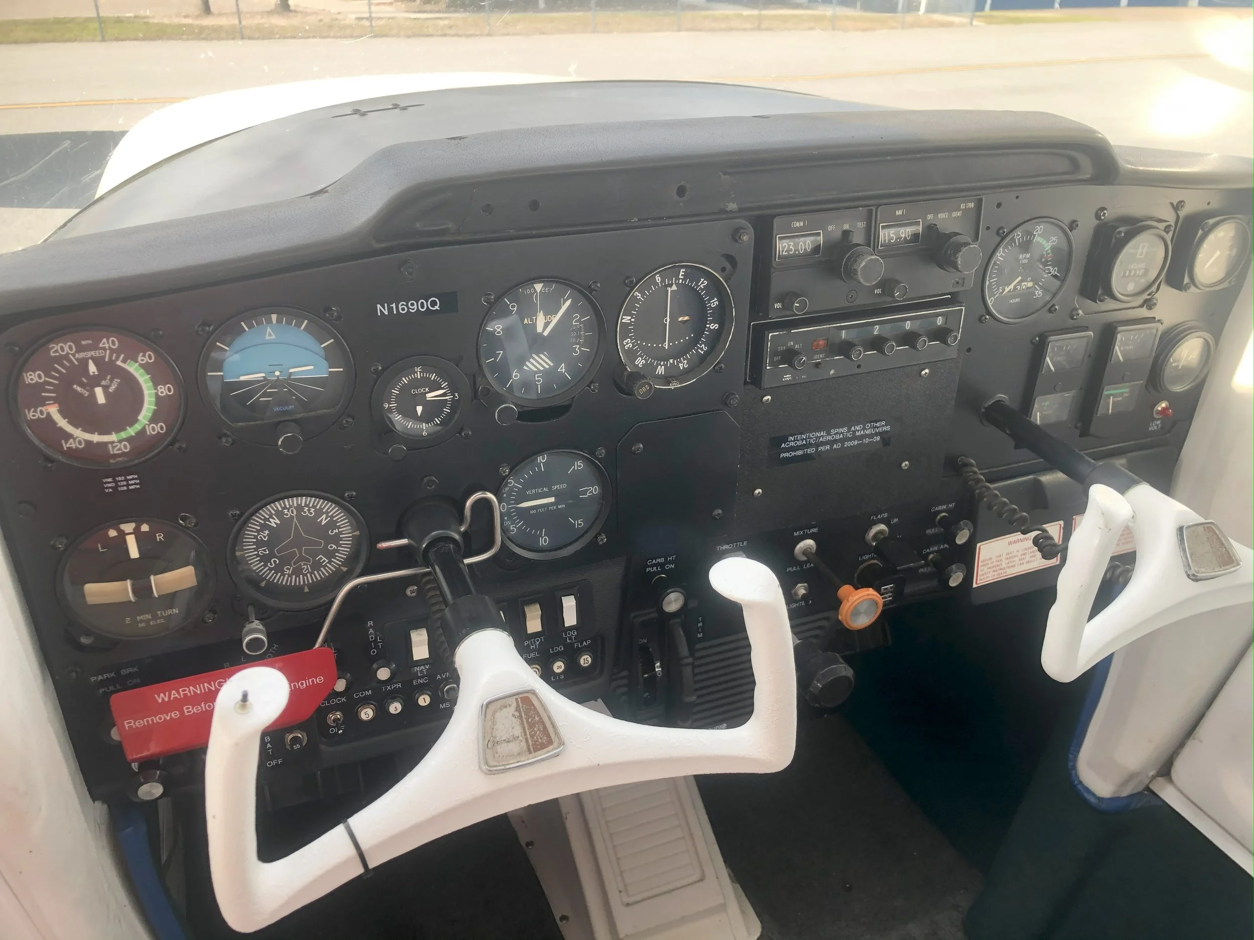 Cessna 150L (1).jpg