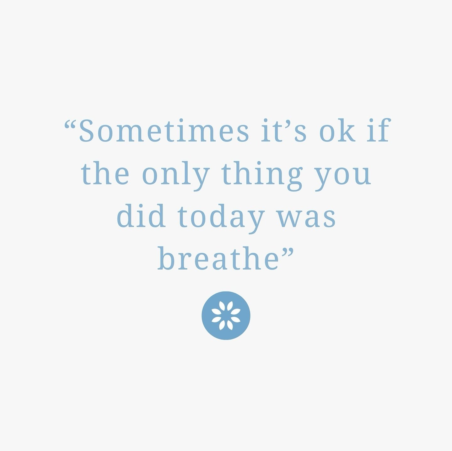 A gentle reminder that we are all trying our best and that sometimes breathing is all we can achieve, which is totally ok and healthy in our busy lives! Life moves so fast that it is so important to stop and breathe (functionally that is!). 
. 
Looki
