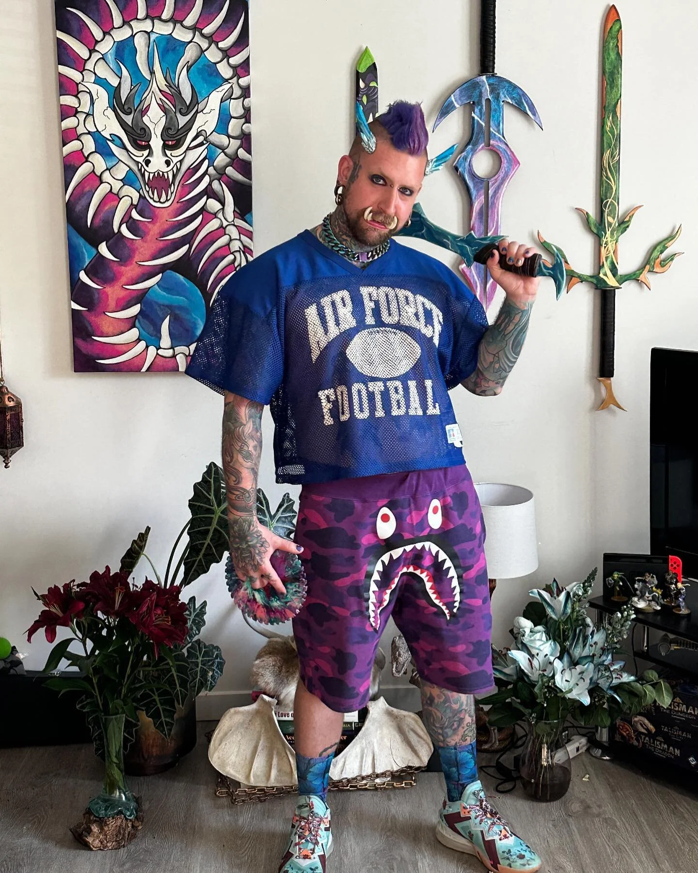 33, Tee hee hee 😈🤘🏻🌈