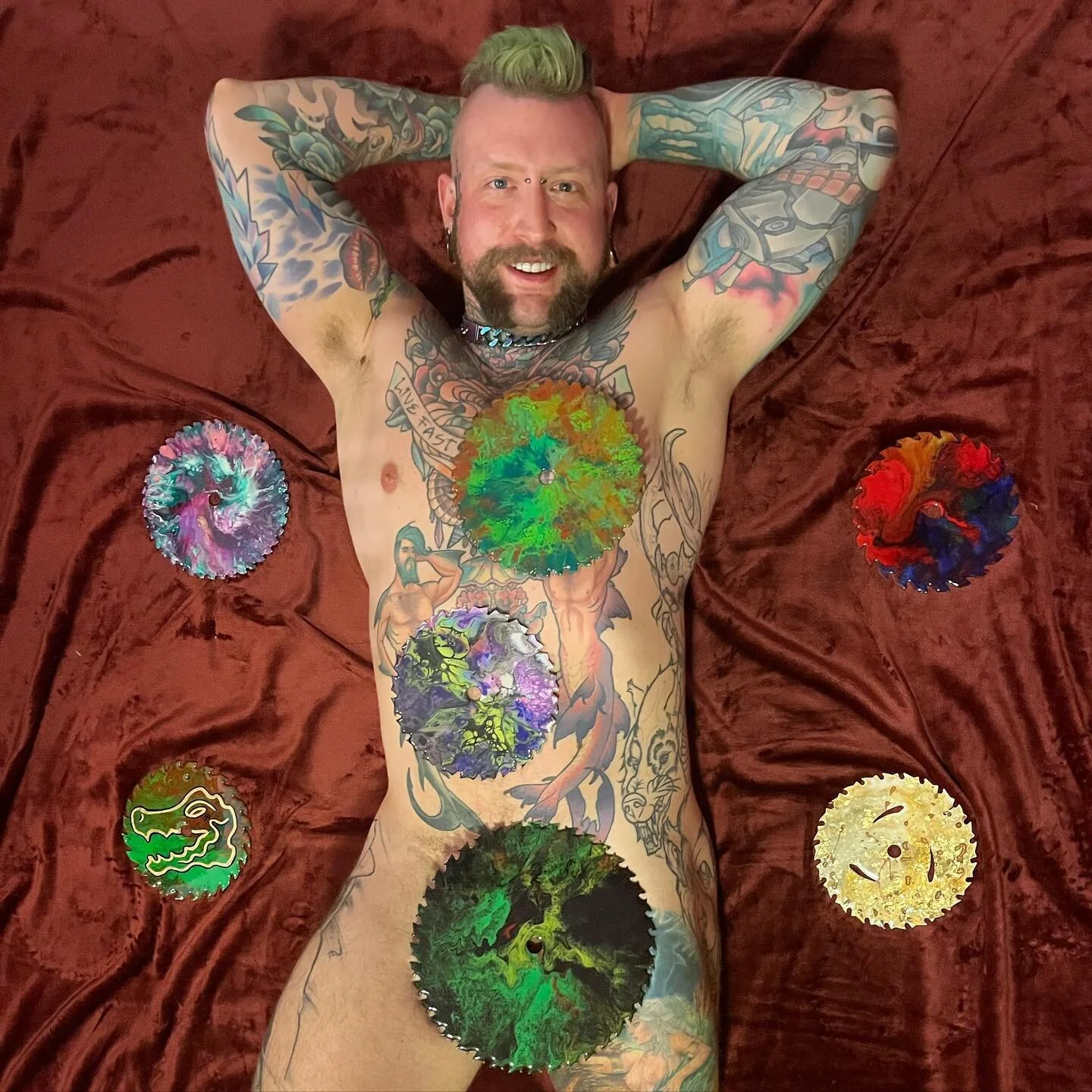 Velvet sawblade 😚🤘🏻👨🏻&zwj;🎨