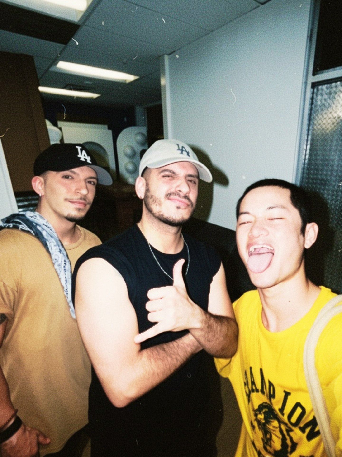 are you coming to see SNG live at @thechapelweho this saturday 3/7? set time is between 11:30 pm - 12:30 pm &amp; issa FREE MF SHOW! ⚠️⚔️💛