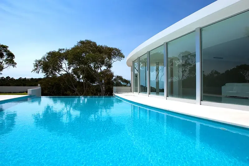 Elanora_White_J_800px.webp