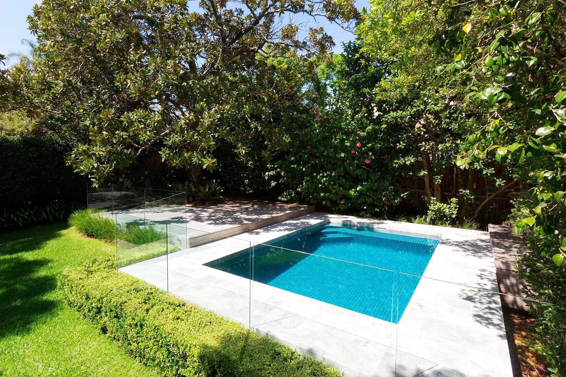 How long does a pool take to build?