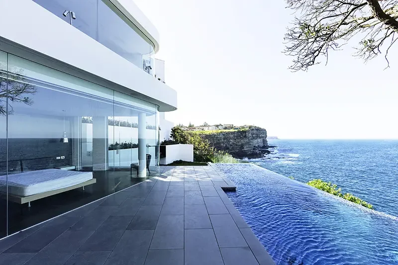INFINITY EDGE