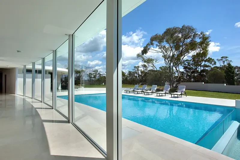 Elanora_White_D_800px.webp