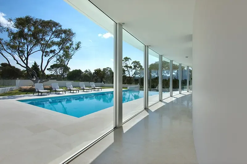 Elanora_White_F_800px.webp