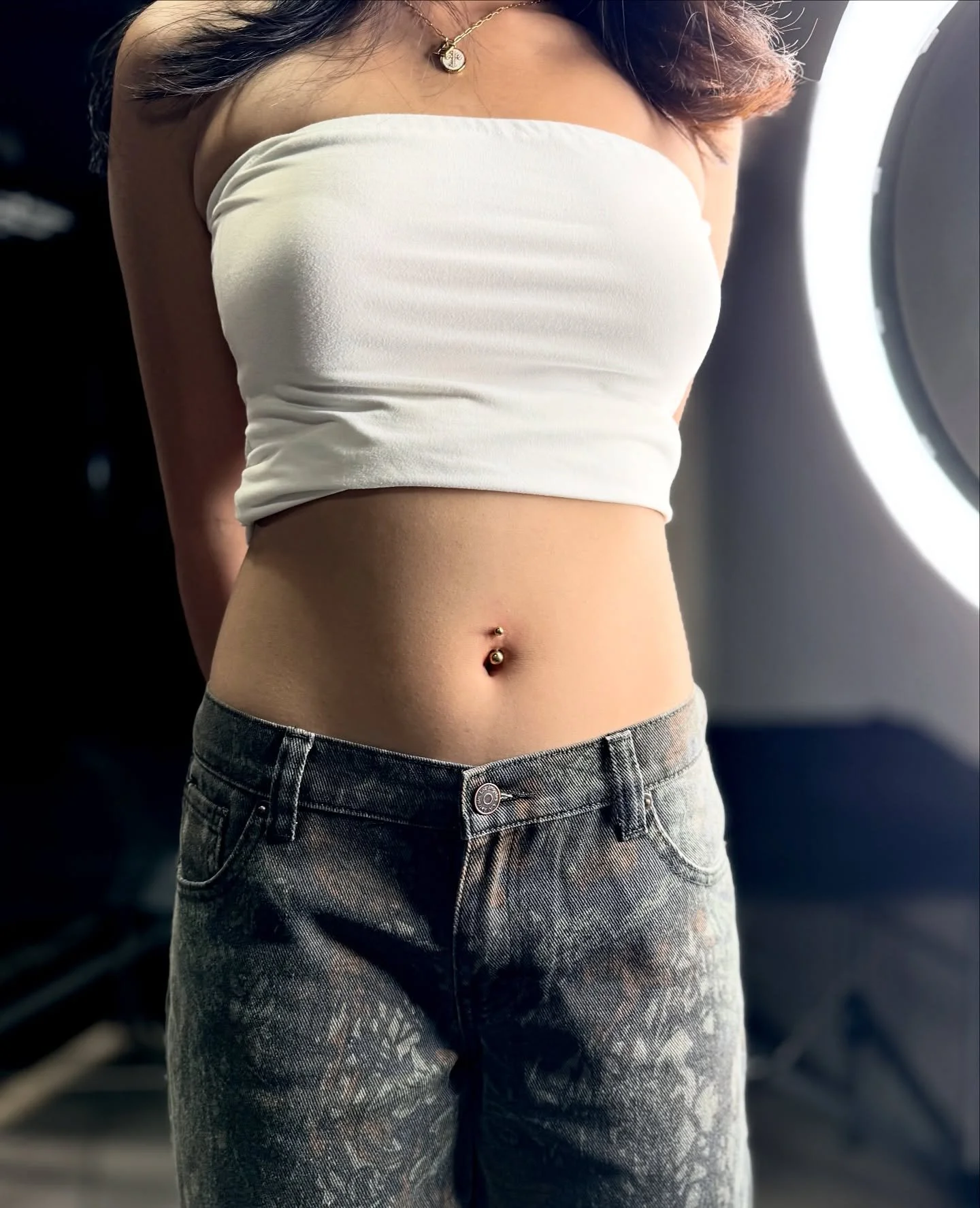 navel ♡
gold jewelry upgrade.

ask for Nine when you come into the shop.

GUAM booking for December.

appointments upon availability. 

cash preferred
card accepted

link in bio to book. 

#navel
#piercing
#bellypiercing
#bodypiercing
#navelpiercing
