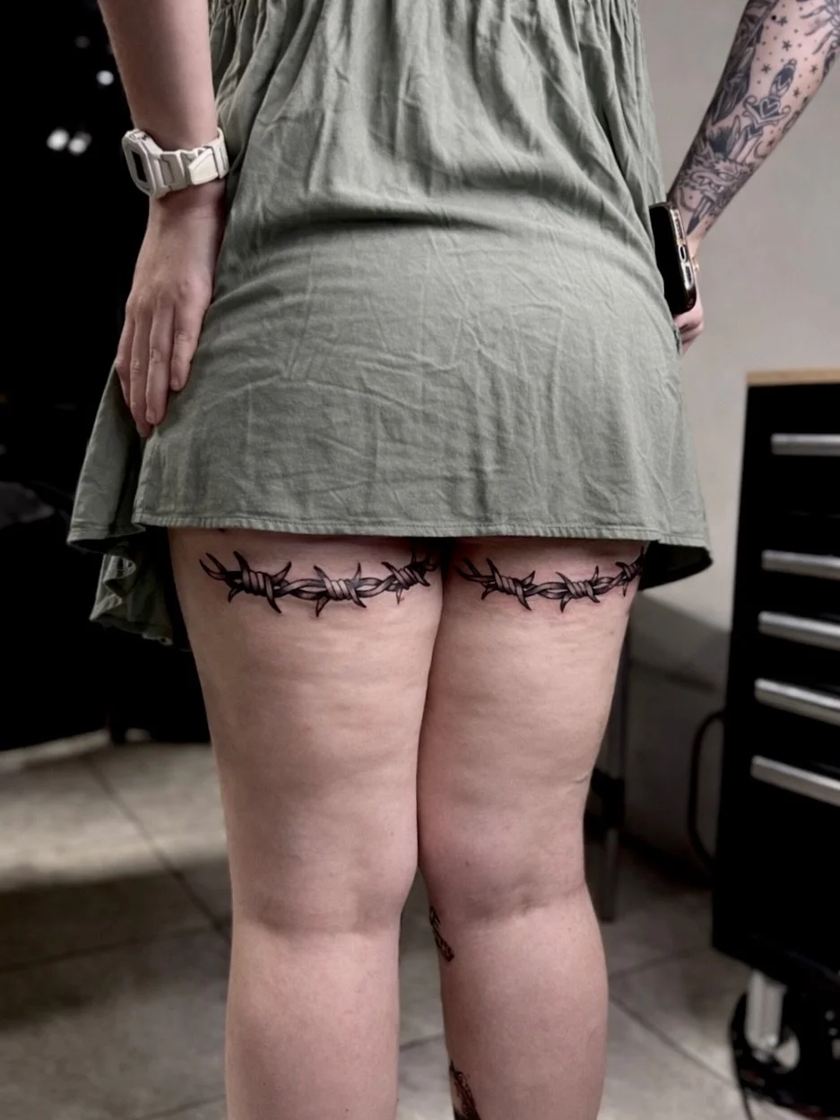 traditional barbed wire ♡

thank you for trusting me!

ask for Nine when you come into the shop.

booking for February.

link in bio to book. 

cash preferred.
deposit required.

see you soon ♡

#tattoos
#tattooart
#tattooartist
#tattooideas

#671
#g