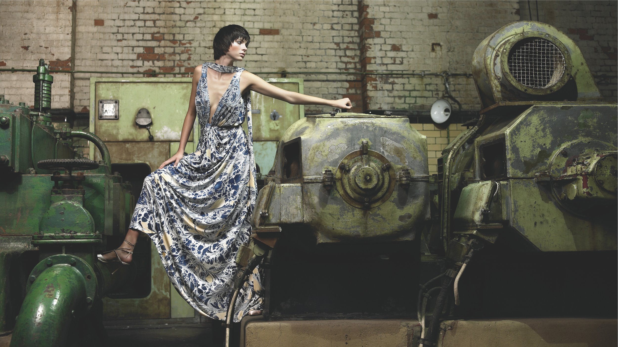 2006, hand marbled silk dress, ecoture project, aveda.jpg