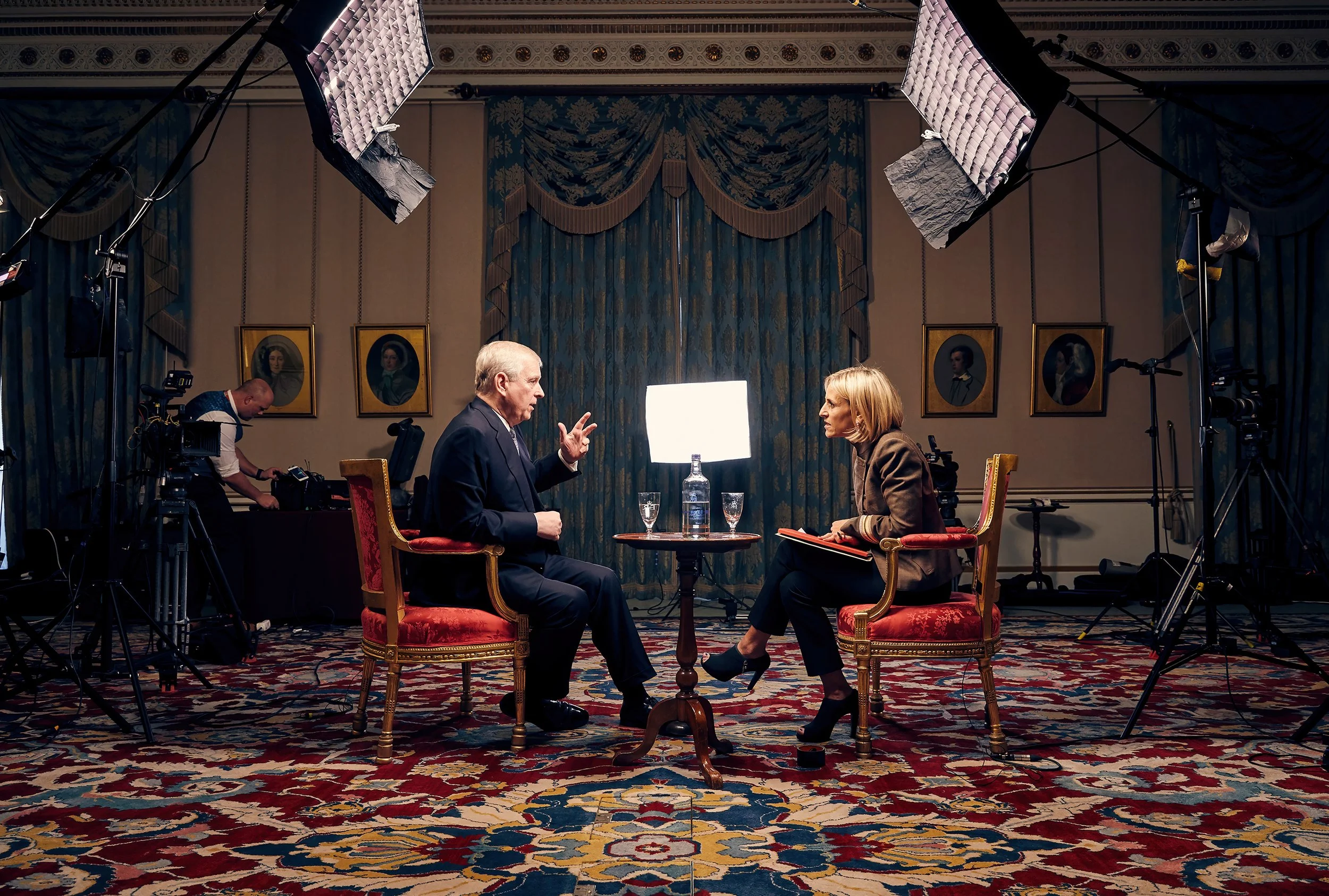 Newsnight.web.best_Z1A1446 copy.jpg