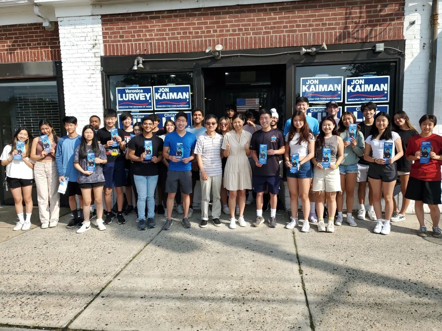 Another great day on the campaign trail!

I was honored to be the guest speaker with @votechristineliu and her amazing interns as they work to secure a victory on TNH Council, and later speaking to @nassaucountyyoungdems about my journey and what mot