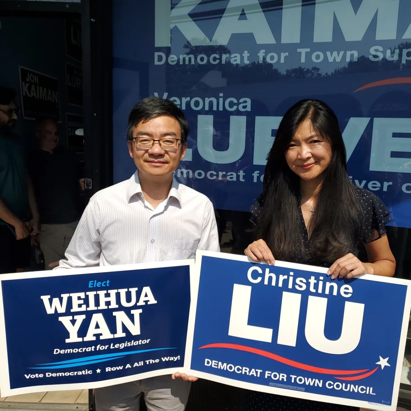 Town of North Hempstead Democrats office in Great Neck is officially open! 🎉

I was excited to gather together with our incredible candidates up and down the ballot to share our vision for a better Nassau County. Come down to our campaign office on 