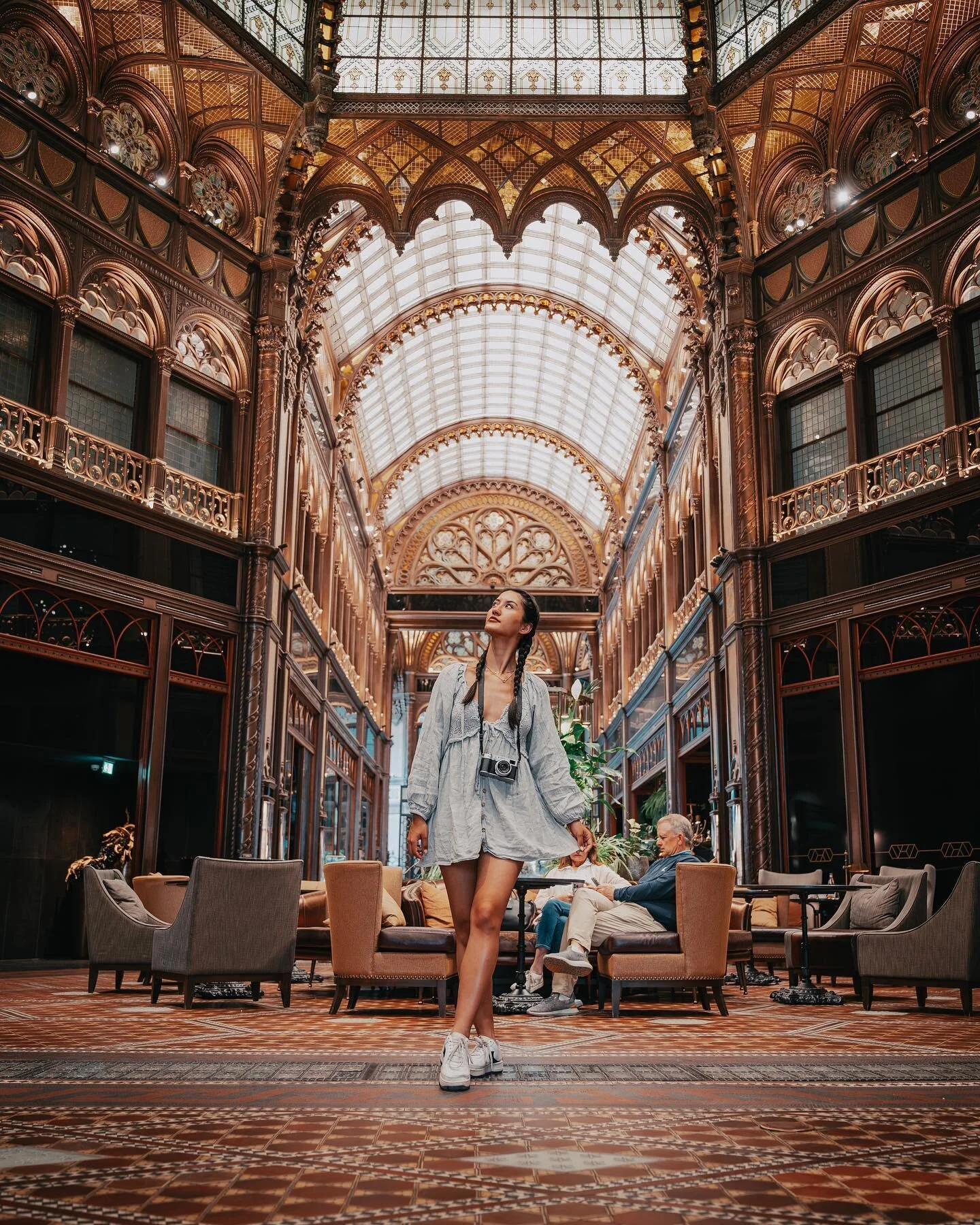 A few people have slid into my DMs for Budapest recommendations so here are my hot tips based on my time there.

✨ Budapest has some of the prettiest restaurants, so do yourself a favor and book a reservation at one of them! The one pictured is the @