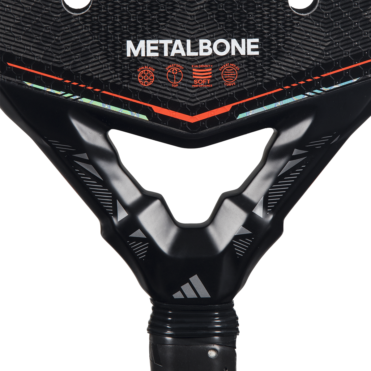 AR1AA8U22 METALBONE DETAILHEART.png