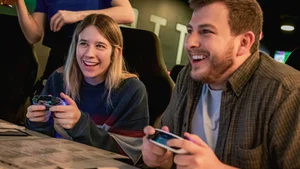 Battle & Brew The Battery Atlanta Restaurant Video Game Bar