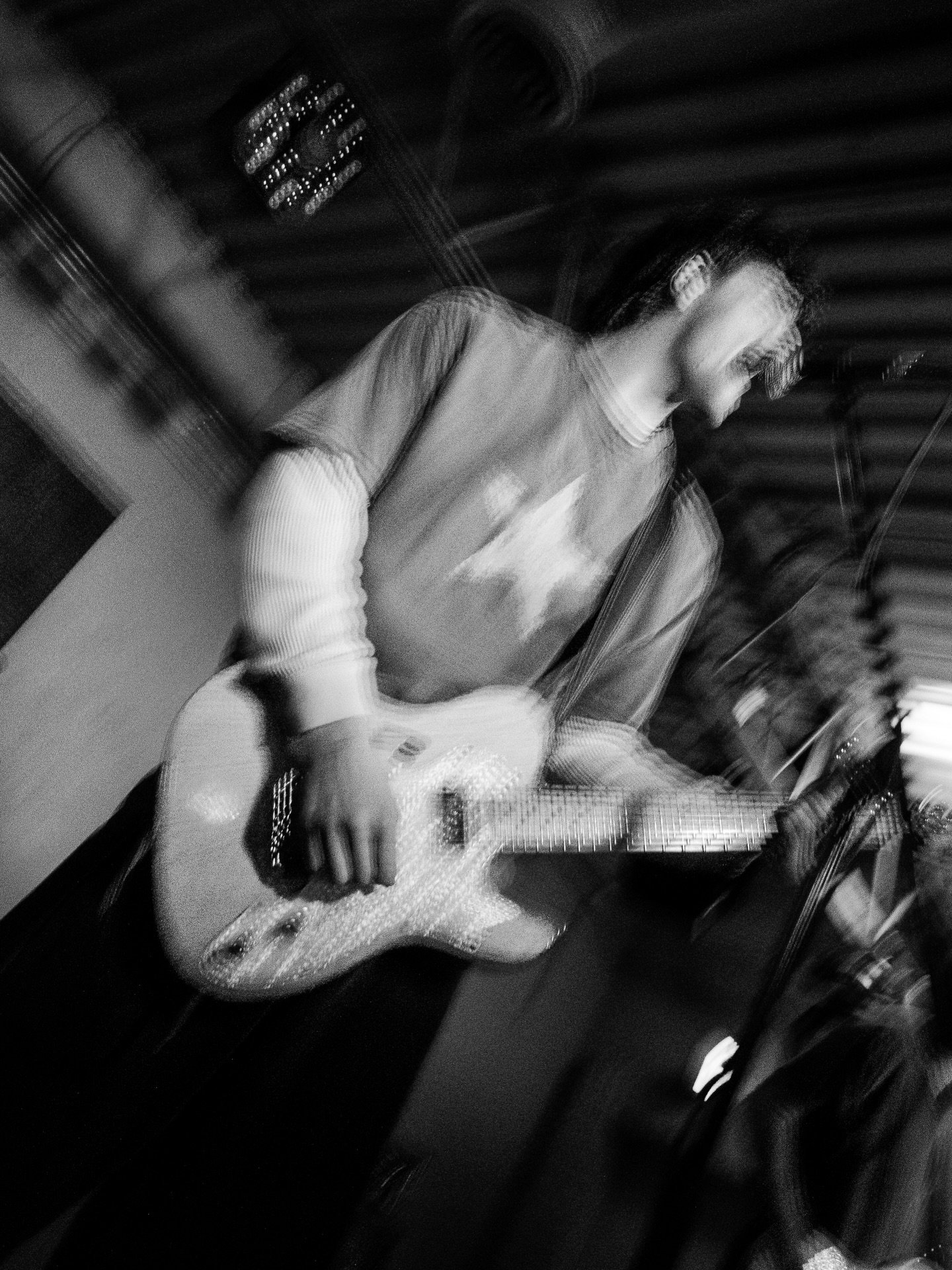 MONTREAL.

Excited to announce we&rsquo;ll be playing at @piranhabar.mtl with @starcrusher_mp3 and @dantesparadisemusic on April 18th. 

Tickets in bio.

📸: @a.rees_foto